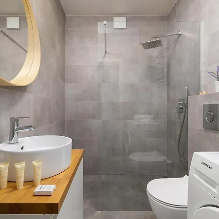 Dietla Z Klimatyzacja I Balkonem W Centrum Krakowa By Renters Apartamento *